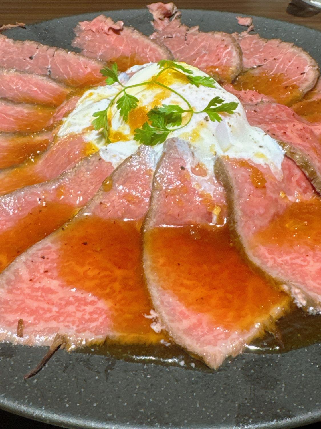 黒毛和牛ロースビーフドン